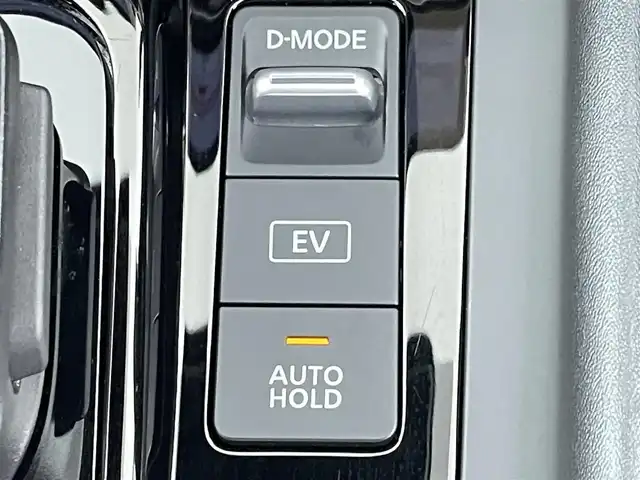 日産 ノート X 千葉県 2022(令4)年 4万km ピュアホワイトパール 衝突軽減ブレーキ/純正9型ナビ/アラウンドビューモニター/フルセグTV/Bluetooth接続/USB端子/置くだけ充電/プロパイロット/レーダークルーズコントロール/インテリジェントルームミラー/横滑り防止機能/ETC/オートライト/オートブレーキホールド/電動サイドブレーキ/ステアリングスイッチ/純正ホイールキャップ/純正フロアマット/スマートキー/スペアキー1本