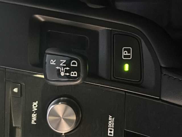 レクサス ＨＳ 250h バージョンI 徳島県 2014(平26)年 8.4万km ブラックオパールマイカ 純正メモリナビ/（Bluetooth/フルセグ/CD/DVD/AM/FM/HDD/USB/AUX）/バックカメラ/フロントカメラ/黒革シート/シートヒーター（D+N席）/シートベンチレーション（D+N席）/パワーシート（D+N席）/D席メモリー機能付き/クルーズコントロール/クリアランスソナー/電動リアサンシェード/LEDヘッドライト/オートライト/ビルトインETC/純正AW/純正フロアマット/プッシュスタート/スマートキー/スペアキー/カードキー/取扱説明書/保証書/記録簿