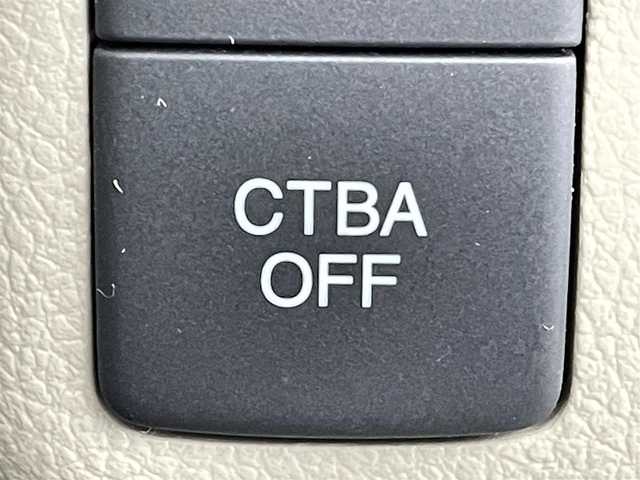 ホンダ Ｎ ＢＯＸ G Lパッケージ 群馬県 2016(平28)年 5.6万km プレミアムディープモカパール 衝突軽減ブレーキ　純正７インチナビ　バックカメラ　両側パワースライドドア　ＨＩＤオートライト　ベンチシート　純正１４インチＡＷ　ステアリングリモコン　カーテンエアバッグ　アイドリングストップ　禁煙車