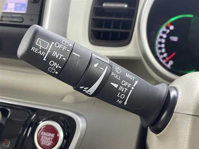 ホンダ Ｎ ＢＯＸ G Lパッケージ 群馬県 2016(平28)年 5.6万km プレミアムディープモカパール 衝突軽減ブレーキ　純正７インチナビ　バックカメラ　両側パワースライドドア　ＨＩＤオートライト　ベンチシート　純正１４インチＡＷ　ステアリングリモコン　カーテンエアバッグ　アイドリングストップ　禁煙車