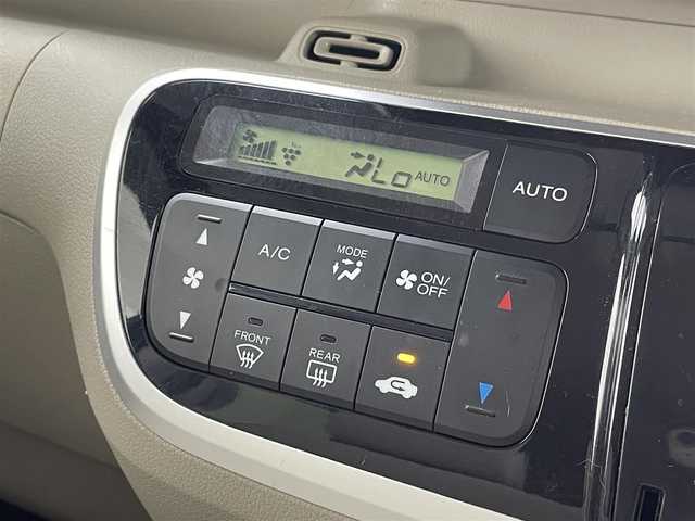 ホンダ Ｎ ＢＯＸ G Lパッケージ 群馬県 2016(平28)年 5.6万km プレミアムディープモカパール 衝突軽減ブレーキ　純正７インチナビ　バックカメラ　両側パワースライドドア　ＨＩＤオートライト　ベンチシート　純正１４インチＡＷ　ステアリングリモコン　カーテンエアバッグ　アイドリングストップ　禁煙車