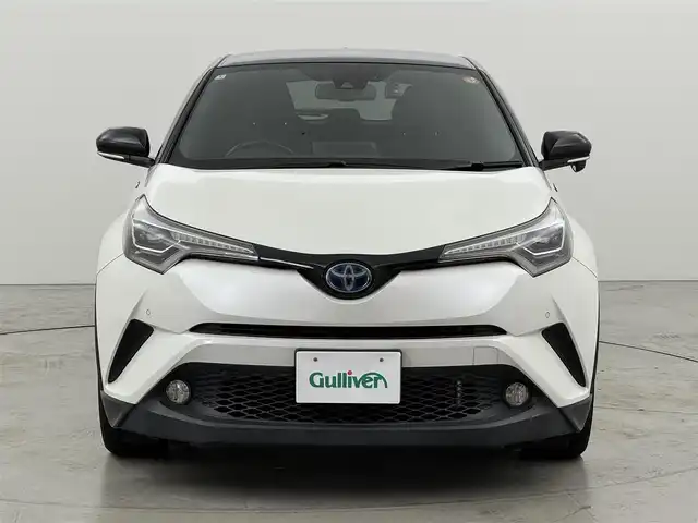 トヨタ Ｃ－ＨＲ G LEDエディション 福岡県 2018(平30)年 6.4万km ブラック/ホワイトパールクリスタルシャイン 2トーン 純正９型ナビ　/バックカメラ　/ビルトインＥＴＣ　/前後ドラレコ　/レーダークルーズコントロール　/コーナーセンサー　/衝突被害軽減ブレーキ　/レーンキープ　/ＢＳＭ　/ハーフレザー　/シートヒーター　/純正１８インチＡＷ　/ＬＥＤヘッドライト