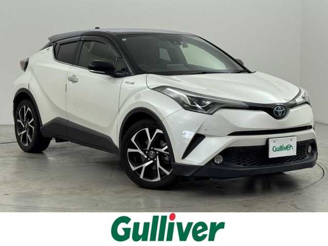 トヨタ Ｃ－ＨＲ G LEDエディション 福岡県 2018(平30)年 6.4万km ブラック/ホワイトパールクリスタルシャイン 2トーン 純正９型ナビ　/バックカメラ　/ビルトインＥＴＣ　/前後ドラレコ　/レーダークルーズコントロール　/コーナーセンサー　/衝突被害軽減ブレーキ　/レーンキープ　/ＢＳＭ　/ハーフレザー　/シートヒーター　/純正１８インチＡＷ　/ＬＥＤヘッドライト