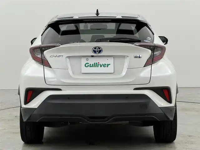 トヨタ Ｃ－ＨＲ G LEDエディション 福岡県 2018(平30)年 6.4万km ブラック/ホワイトパールクリスタルシャイン 2トーン 純正９型ナビ　/バックカメラ　/ビルトインＥＴＣ　/前後ドラレコ　/レーダークルーズコントロール　/コーナーセンサー　/衝突被害軽減ブレーキ　/レーンキープ　/ＢＳＭ　/ハーフレザー　/シートヒーター　/純正１８インチＡＷ　/ＬＥＤヘッドライト
