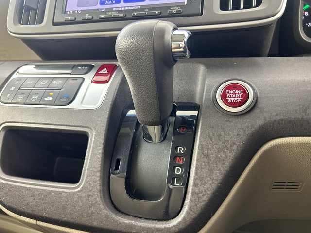 ホンダ Ｎ ＯＮＥ G Lパッケージ 愛知県 2014(平26)年 6万km プレミアムイエローパールⅡ 純正7インチナビ/（Bluetooth、ワンセグ、DVD）/バックカメラ/ETC/ステアリングスイッチ/ECON/バイキセノンヘッドライト/オートエアコン/スマートキー/プッシュスタート