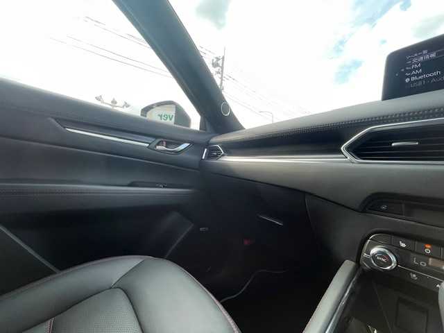 マツダ ＣＸ－５ XD スポーツアピアランス 静岡県 2024(令6)年 0.9万km ジェットブラックマイカ ●純正ディスプレイオーディオ/(フルセグ/Bluetooth/ApplecarPlay/AndroidAuto)/●合皮シート/●前席パワーシート/●全席シートヒーター/●前席エアシート/●全方位カメラ/●マツダライダークルーズコントロール/●ブラインドスポットモニター/●衝突被害軽減システム/●レーンキープアシスト/●前後コーナーセンサー/●電動パーキングブレーキ/●オートブレーキホールド/●LEDヘッドライト/●オートライト/●革巻きステアリング/●ステアリングスイッチ/●ステアリングヒーター/●電動リアゲート/●ヘッドアップディスプレイ/●パドルシフト/●置くだけ充電/●BOSEサウンドシステム/●スマートキー/●プッシュスタート/●純正フロアマット/●純正19インチアルミホイール/●W＋サイド＋カーテンSRS＋ABS/●保証書/●取扱説明書