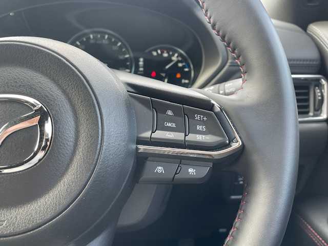 マツダ ＣＸ－５ XD スポーツアピアランス 静岡県 2024(令6)年 0.9万km ジェットブラックマイカ ●純正ディスプレイオーディオ/(フルセグ/Bluetooth/ApplecarPlay/AndroidAuto)/●合皮シート/●前席パワーシート/●全席シートヒーター/●前席エアシート/●全方位カメラ/●マツダライダークルーズコントロール/●ブラインドスポットモニター/●衝突被害軽減システム/●レーンキープアシスト/●前後コーナーセンサー/●電動パーキングブレーキ/●オートブレーキホールド/●LEDヘッドライト/●オートライト/●革巻きステアリング/●ステアリングスイッチ/●ステアリングヒーター/●電動リアゲート/●ヘッドアップディスプレイ/●パドルシフト/●置くだけ充電/●BOSEサウンドシステム/●スマートキー/●プッシュスタート/●純正フロアマット/●純正19インチアルミホイール/●W＋サイド＋カーテンSRS＋ABS/●保証書/●取扱説明書