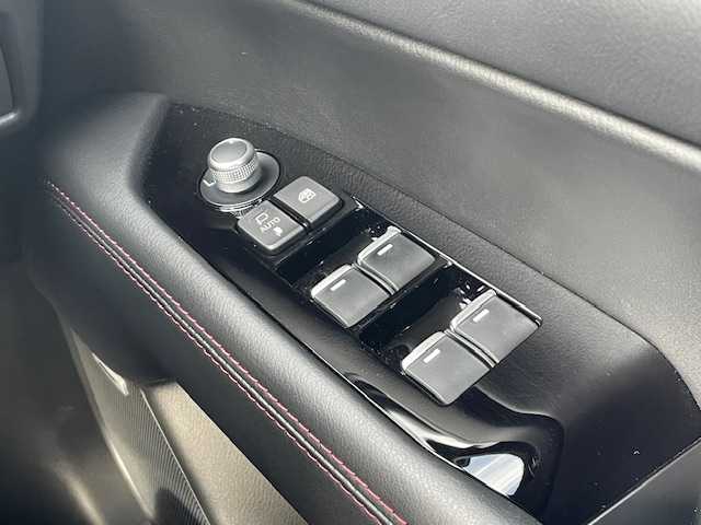 マツダ ＣＸ－５ XD スポーツアピアランス 静岡県 2024(令6)年 0.9万km ジェットブラックマイカ ●純正ディスプレイオーディオ/(フルセグ/Bluetooth/ApplecarPlay/AndroidAuto)/●合皮シート/●前席パワーシート/●全席シートヒーター/●前席エアシート/●全方位カメラ/●マツダライダークルーズコントロール/●ブラインドスポットモニター/●衝突被害軽減システム/●レーンキープアシスト/●前後コーナーセンサー/●電動パーキングブレーキ/●オートブレーキホールド/●LEDヘッドライト/●オートライト/●革巻きステアリング/●ステアリングスイッチ/●ステアリングヒーター/●電動リアゲート/●ヘッドアップディスプレイ/●パドルシフト/●置くだけ充電/●BOSEサウンドシステム/●スマートキー/●プッシュスタート/●純正フロアマット/●純正19インチアルミホイール/●W＋サイド＋カーテンSRS＋ABS/●保証書/●取扱説明書