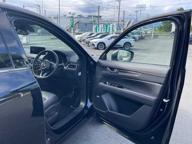 マツダ ＣＸ－５ XD スポーツアピアランス 静岡県 2024(令6)年 0.9万km ジェットブラックマイカ ●純正ディスプレイオーディオ/(フルセグ/Bluetooth/ApplecarPlay/AndroidAuto)/●合皮シート/●前席パワーシート/●全席シートヒーター/●前席エアシート/●全方位カメラ/●マツダライダークルーズコントロール/●ブラインドスポットモニター/●衝突被害軽減システム/●レーンキープアシスト/●前後コーナーセンサー/●電動パーキングブレーキ/●オートブレーキホールド/●LEDヘッドライト/●オートライト/●革巻きステアリング/●ステアリングスイッチ/●ステアリングヒーター/●電動リアゲート/●ヘッドアップディスプレイ/●パドルシフト/●置くだけ充電/●BOSEサウンドシステム/●スマートキー/●プッシュスタート/●純正フロアマット/●純正19インチアルミホイール/●W＋サイド＋カーテンSRS＋ABS/●保証書/●取扱説明書