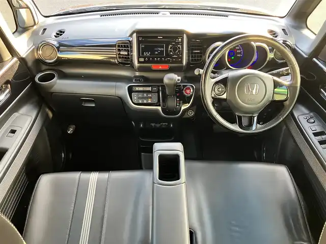 ホンダ Ｎ ＢＯＸ スラッシュ G Lインテリアカラーパッケージ 静岡県 2019(令1)年 3.5万km プレミアムアガットブラウンP エンジンスタートボタン/パワーステアリング/パワーウィンドウ/取扱説明書/アイドリングストップ/オートエアコン/スマートキー/スペアキー１本/USB入力端子/ETC/純正フロアマット/合皮シート/D席N席シートヒーター/ベンチシート/ABS/横滑り防止装置/オートライト/LEDヘッドライト/W+サイドエアバッグ/カーテンエアバッグ/衝突軽減システム