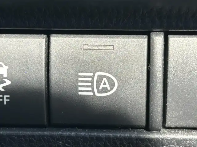 トヨタ ハリアー ハイブリッド Z 岡山県 2020(令2)年 9.5万km プレシャスブラックパール 登録時走行距離94349km/純正12.3インチナビ/フルセグTV（AM.FM.TV.BT.Miracast）/バックカメラ/デジタルインナーミラー/ブラインドスポットモニター/ビルドインETC2.0/レーダークルーズコントロール/レーンディパーチャーアラート/クリアランスソナー/プリクラッシュセーフティ/横滑り防止装置/電動リアゲート/オートライト/オートマチックハイビーム/D席パワーシート/ハーフレザーシート/純正19インチAW/純正フロアマット