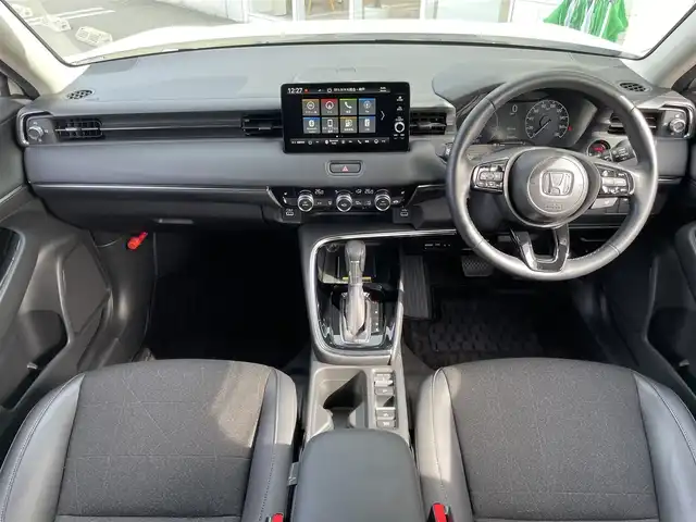 ホンダ ヴェゼル ハイブリッド e:HEV Z 兵庫県 2023(令5)年 1.7万km プラチナホワイトパール 純正ナビ付ディスプレイオーディオ/フルセグTV/Bluetoothオーディオ/ApplePlay/アンドロイドオート/バックカメラ/ステアリングリモコン/クルーズコントロール（追従あり）/パドルシフト/パワーバックドア/シートヒーター/ETC2.0/LEDヘッドライト