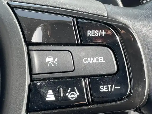 ホンダ ヴェゼル ハイブリッド e:HEV Z 兵庫県 2023(令5)年 1.7万km プラチナホワイトパール 純正ナビ付ディスプレイオーディオ/フルセグTV/Bluetoothオーディオ/ApplePlay/アンドロイドオート/バックカメラ/ステアリングリモコン/クルーズコントロール（追従あり）/パドルシフト/パワーバックドア/シートヒーター/ETC2.0/LEDヘッドライト