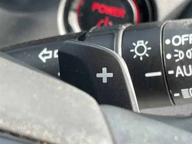 ホンダ ヴェゼル ハイブリッド e:HEV Z 兵庫県 2023(令5)年 1.7万km プラチナホワイトパール 純正ナビ付ディスプレイオーディオ/フルセグTV/Bluetoothオーディオ/ApplePlay/アンドロイドオート/バックカメラ/ステアリングリモコン/クルーズコントロール（追従あり）/パドルシフト/パワーバックドア/シートヒーター/ETC2.0/LEDヘッドライト