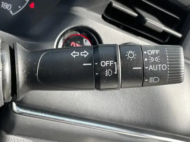 ホンダ ヴェゼル ハイブリッド e:HEV Z 兵庫県 2023(令5)年 1.7万km プラチナホワイトパール 純正ナビ付ディスプレイオーディオ/フルセグTV/Bluetoothオーディオ/ApplePlay/アンドロイドオート/バックカメラ/ステアリングリモコン/クルーズコントロール（追従あり）/パドルシフト/パワーバックドア/シートヒーター/ETC2.0/LEDヘッドライト