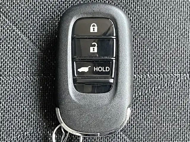 ホンダ ヴェゼル ハイブリッド e:HEV Z 兵庫県 2023(令5)年 1.7万km プラチナホワイトパール 純正ナビ付ディスプレイオーディオ/フルセグTV/Bluetoothオーディオ/ApplePlay/アンドロイドオート/バックカメラ/ステアリングリモコン/クルーズコントロール（追従あり）/パドルシフト/パワーバックドア/シートヒーター/ETC2.0/LEDヘッドライト