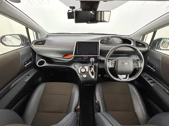 トヨタ シエンタ G クエロ 道央・札幌 2020(令2)年 3.3万km ヴィンテージブラウンパールクリスタルシャイン/ホワイトパールクリスタルシャイン ・４WD/・純正SDナビ（NSZT-Y68T)/　CD/DVD/SD/BT/フルセグ/・全方位カメラ/・純正ドライブレコーダー前後（TZ-D205W）/・純正ビルトインETC/・両側パワースライドドア/・デジタルインナーミラー/・プリクラッシュセーフティ/・レーンキープアシスト/・横滑り防止装置/・パーキングサポートブレーキ/・オートマチックハイビーム/・オートリトラクラブルミラー/・ハーフレザーシート/・D+N席シートヒーター/・ステアリングヒーター/・LEDヘッドライト/・フロントフォグライト/・オートライト/・純正フロアマット/・スマートキー/・プッシュスタート/・純正15インチAW/・電格ウインカーミラー/・保証書/・取扱説明書