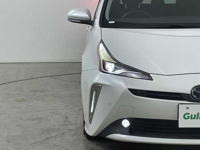 トヨタ プリウス SセーフティプラスⅡ 道央・札幌 2021(令3)年 6.5万km プラチナホワイトパールマイカ ・4WD/寒冷地仕様/・純正SDナビ/・CD/DVD/SD/フルセグTV/・Bluetooth接続/・トヨタセーフティセンス/・プリクラッシュセーフティ/・レーダークルーズコントロール/・ブラインドスポットモニター/・レーンキープアシスト/バックカメラ/・LEDオートライト/オートハイビーム/・社外前後ドライブレコーダー/・ワイパーデアイサー/・ビルトインETC/・ステアリングスイッチ