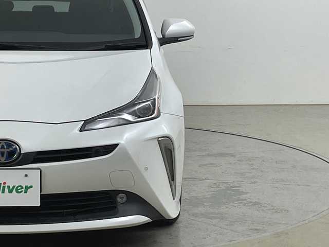 トヨタ プリウス SセーフティプラスⅡ 道央・札幌 2021(令3)年 6.5万km プラチナホワイトパールマイカ ・4WD/寒冷地仕様/・純正SDナビ/・CD/DVD/SD/フルセグTV/・Bluetooth接続/・トヨタセーフティセンス/・プリクラッシュセーフティ/・レーダークルーズコントロール/・ブラインドスポットモニター/・レーンキープアシスト/バックカメラ/・LEDオートライト/オートハイビーム/・社外前後ドライブレコーダー/・ワイパーデアイサー/・ビルトインETC/・ステアリングスイッチ