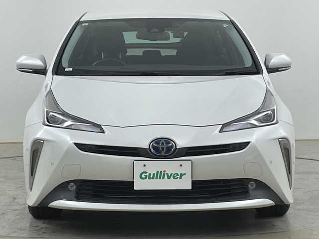 トヨタ プリウス SセーフティプラスⅡ 道央・札幌 2021(令3)年 6.5万km プラチナホワイトパールマイカ ・4WD/寒冷地仕様/・純正SDナビ/・CD/DVD/SD/フルセグTV/・Bluetooth接続/・トヨタセーフティセンス/・プリクラッシュセーフティ/・レーダークルーズコントロール/・ブラインドスポットモニター/・レーンキープアシスト/バックカメラ/・LEDオートライト/オートハイビーム/・社外前後ドライブレコーダー/・ワイパーデアイサー/・ビルトインETC/・ステアリングスイッチ