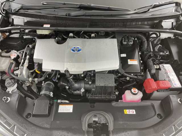 トヨタ プリウス SセーフティプラスⅡ 道央・札幌 2021(令3)年 6.5万km プラチナホワイトパールマイカ ・4WD/寒冷地仕様/・純正SDナビ/・CD/DVD/SD/フルセグTV/・Bluetooth接続/・トヨタセーフティセンス/・プリクラッシュセーフティ/・レーダークルーズコントロール/・ブラインドスポットモニター/・レーンキープアシスト/バックカメラ/・LEDオートライト/オートハイビーム/・社外前後ドライブレコーダー/・ワイパーデアイサー/・ビルトインETC/・ステアリングスイッチ