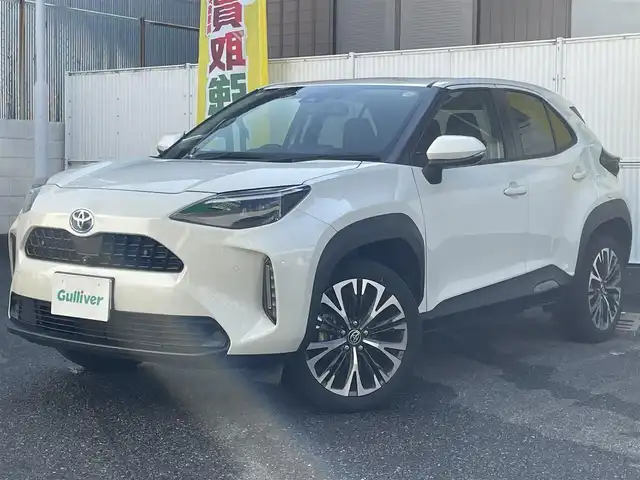 トヨタ ヤリスクロス ハイブリッド Z 愛知県 2022(令4)年 3.9万km ホワイトパールクリスタルシャイン ワンオーナー/純ディスプレイオーディオナビ/パノラマビューカメラ/ハーフレザーシート/トヨタセーフティセンス/レーダークルーズコントロール/純18インチAW/ETC2.0/保証書　取説/スペアキー