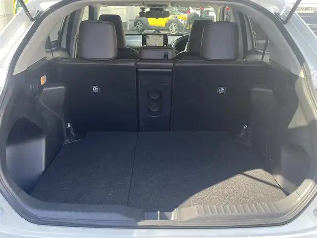 トヨタ ヤリスクロス ハイブリッド Z 愛知県 2022(令4)年 3.9万km ホワイトパールクリスタルシャイン ワンオーナー/純ディスプレイオーディオナビ/パノラマビューカメラ/ハーフレザーシート/トヨタセーフティセンス/レーダークルーズコントロール/純18インチAW/ETC2.0/保証書　取説/スペアキー