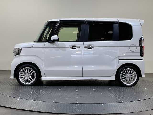 ホンダ Ｎ ＢＯＸ カスタム L ターボ 愛媛県 2021(令3)年 2.1万km プラチナホワイトパール 純正8型ナビ　ハーフレザーシート　両側電動スライドドア　ドライブレコーダー　コーナーセンサー　アダプティブクルーズコントロール　衝突被害軽減ブレーキ　シートヒーター　ＬＥＤヘッドライト　禁煙車