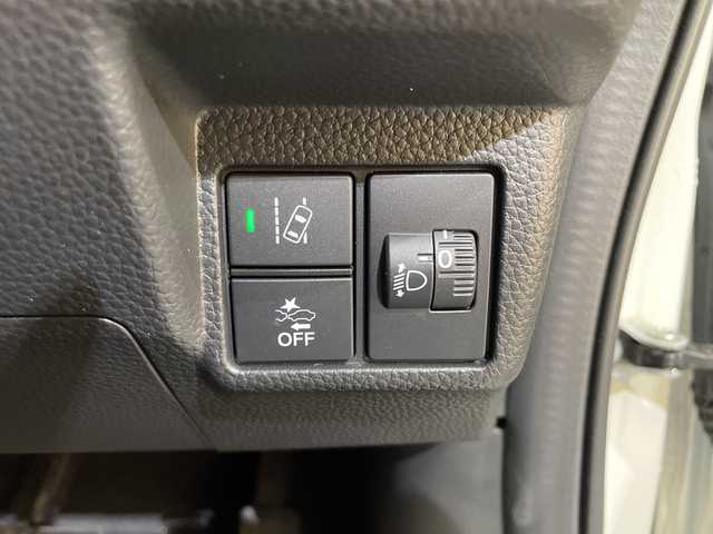 ホンダ Ｎ ＢＯＸ カスタム L ターボ 愛媛県 2021(令3)年 2.1万km プラチナホワイトパール 純正8型ナビ　ハーフレザーシート　両側電動スライドドア　ドライブレコーダー　コーナーセンサー　アダプティブクルーズコントロール　衝突被害軽減ブレーキ　シートヒーター　ＬＥＤヘッドライト　禁煙車