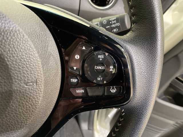 ホンダ Ｎ ＢＯＸ カスタム L ターボ 愛媛県 2021(令3)年 2.1万km プラチナホワイトパール 純正8型ナビ　ハーフレザーシート　両側電動スライドドア　ドライブレコーダー　コーナーセンサー　アダプティブクルーズコントロール　衝突被害軽減ブレーキ　シートヒーター　ＬＥＤヘッドライト　禁煙車