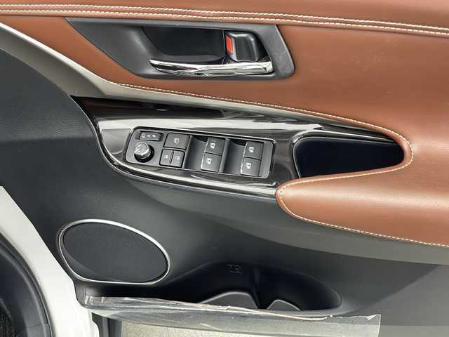トヨタ ハリアー プレミアム 宮崎県 2018(平30)年 7.7万km ホワイトパールクリスタルシャイン ワンオーナー/サンルーフ/社外9インチフローティングナビ/ CD DVD BTオーディオ フルセグTV/バックカメラ/パワーバックドア/前後クリアランスソナー /プリクラッシュセーフティ/レーンディパーチャーアラート/レーダークルーズコントロール/オートマチックハイビーム/電子オートパーキング/前後ドライブレコーダー/運転席パワーシート/ウッドコンビレザーステア/ステアリングリモコン/社外レーダー/スマートキー2ケ/スマートカードキー/ETC