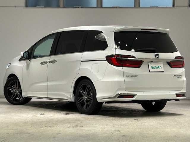 ホンダ オデッセイ ハイブリッド e:HEVアブソルート EX 宮城県 2021(令3)年 3.4万km プラチナホワイトパール 純正メモリナビ/フルセグTV/全方位カメラ/バックカメラ/両側パワースライドドア/パワーバックドア/クルーズコントロール/コーナーセンサー/ハーフレザーシート/シートヒーター/オットマン/プッシュスタート/１００V電源/アイドリングストップ/純正ETC2.0/EVモード
