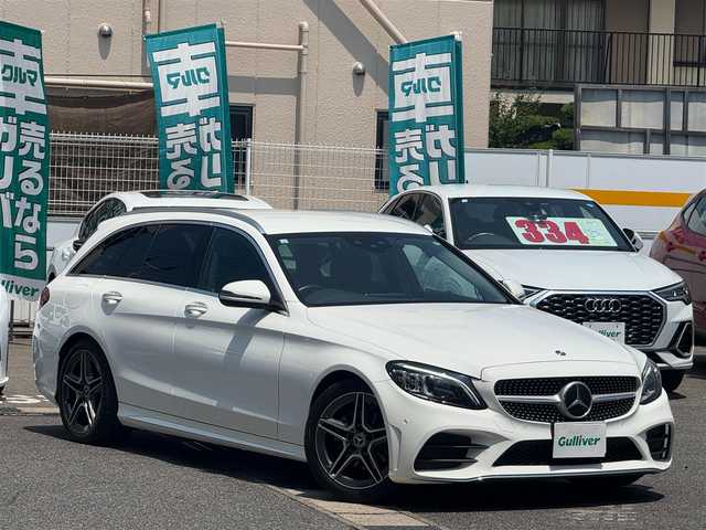 メルセデス・ベンツ Ｃ２２０ｄ ワゴン ローレウスエディション 愛知県 2021(令3)年 4.5万km ポーラホワイト /後期最終モデル//禁煙//正規ディーラー車//AMGライン//レーザーセーフティパッケージ//メーカーナビ//フルセグ//SD/USB/BT/AM/FM//AppleCarPlay/AndroidAuto//バックカメラ//ETC2.0//ワイヤレス充電//ハーフレザーシート//メモリ付パワーシート//シートヒーター//純正18AW//パワーバックドア//LEDオートライト//インテリジェントライトシステム//革巻きステアリング//ステアリングスイッチ//パドルシフト//電子パーキング//オートホールド//アクティブブレーキアシスト//アテンションアシスト//レーンチェンジアシスト//ブラインドスポットアシスト//道路標識アシスト//アイドリングストップ//レーダークルーズコントロール//オートリトラウィンカーミラー//ルーフレール//純正フロアマット/トノカバー//スマートキー//プッシュスタート//保証書//取扱説明書//記録簿//スペアキー