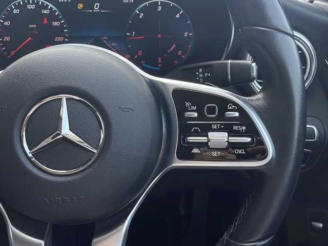 メルセデス・ベンツ Ｃ２２０ｄ ワゴン ローレウスエディション 愛知県 2021(令3)年 4.5万km ポーラホワイト /後期最終モデル//禁煙//正規ディーラー車//AMGライン//レーザーセーフティパッケージ//メーカーナビ//フルセグ//SD/USB/BT/AM/FM//AppleCarPlay/AndroidAuto//バックカメラ//ETC2.0//ワイヤレス充電//ハーフレザーシート//メモリ付パワーシート//シートヒーター//純正18AW//パワーバックドア//LEDオートライト//インテリジェントライトシステム//革巻きステアリング//ステアリングスイッチ//パドルシフト//電子パーキング//オートホールド//アクティブブレーキアシスト//アテンションアシスト//レーンチェンジアシスト//ブラインドスポットアシスト//道路標識アシスト//アイドリングストップ//レーダークルーズコントロール//オートリトラウィンカーミラー//ルーフレール//純正フロアマット/トノカバー//スマートキー//プッシュスタート//保証書//取扱説明書//記録簿//スペアキー