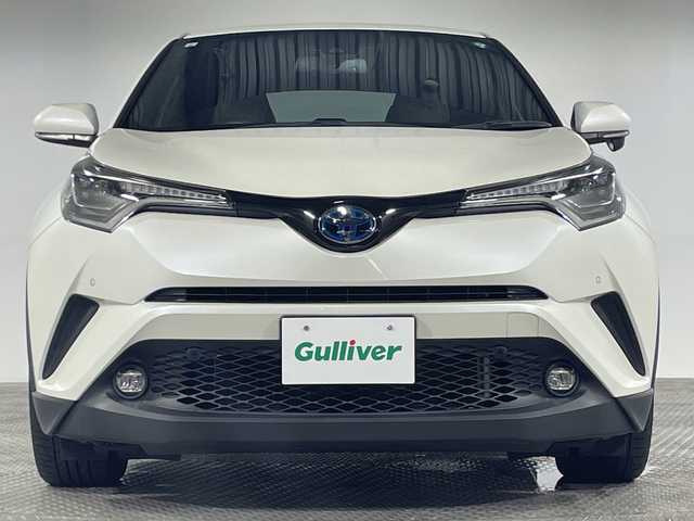 トヨタ Ｃ－ＨＲ G 神奈川県 2019(令1)年 1.8万km ホワイトパールクリスタルシャイン 純正7インチメモリーナビ　【NSZT-W68T】　/フルセグTV/AM/FM/CD/DVD/Bluetooth　/バックカメラ　/TOYOTA SAFETY SENCE/プリクラッシュセーフティシステム　/レーダークルーズコントロール　/LDA　/BSM　/クリアランスソナー　/オートマチックハイビーム　/前席シートヒーター　/スマートキー×２　/ドアバイザー　/フロアマット　/フォグランプ　/ETC2.0