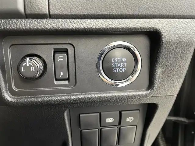 トヨタ ランドクルーザー プラド TX 福井県 2019(令1)年 5.1万km ブラック 社外アルパインナビ/・Bluetooth/フルセグTV/CD/DVD/HDMI/アダプティブクルーズコントロール/レーンキープアシスト/スカイルーフ/ビルトインETC/純正17インチAW/クリアランスソナー/ルーフレール/オートライト/オートハイビーム