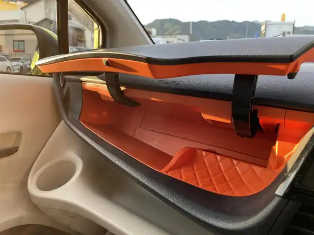 トヨタ シエンタ X 静岡県 2016(平28)年 6.6万km エアーイエロー ワンオーナー/片側パワースライドドア/3列シート/オーディオ(CP-W66)/キーレスキー/ETC/保証書/取扱説明書