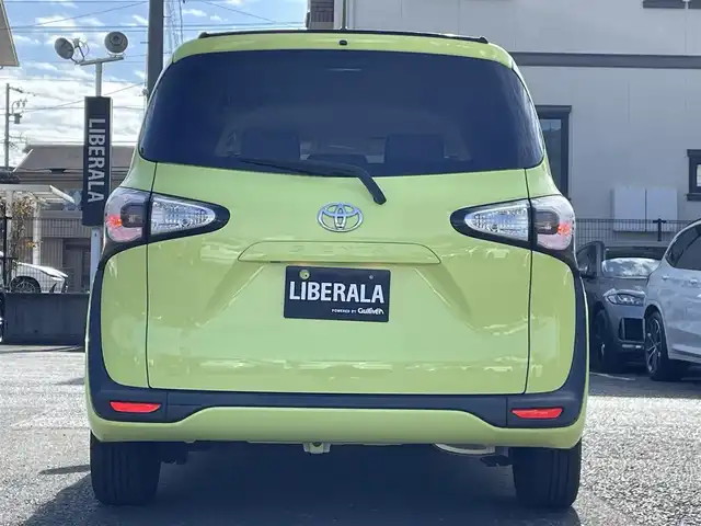 トヨタ シエンタ X 静岡県 2016(平28)年 6.6万km エアーイエロー ワンオーナー/片側パワースライドドア/3列シート/オーディオ(CP-W66)/キーレスキー/ETC/保証書/取扱説明書