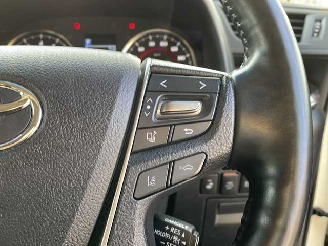 トヨタ ヴェルファイア Z Gエディション 新潟県 2018(平30)年 5.6万km ホワイトパールクリスタルシャイン 　ワンオーナー/　フルセグテレビ/　バックカメラ/　ウィンカーミラー/　クルーズコントロール/　ドアバイザー/　プッシュスタート/　両側パワースライドドア/　ETC/　LEDヘッドライト/　フリップダウンモニター/　レザーシート/　シートヒーター/　シートクーラー/　車高調/　純正足回り有り/　純正OPアルミホイール