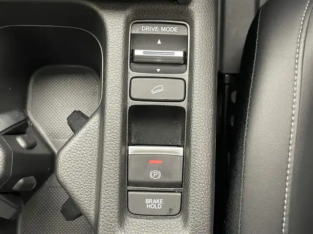 ホンダ ヴェゼル ハイブリッド e:HEV Z 愛知県 2021(令3)年 6.5万km メテオロイドグレーメタリック 純正９型ナビＴＶ　全方位カメラ　禁煙　ホンダセンシング　ハーフレザー　シートヒーター　電動リアゲート　ハンドルヒーター　ＢＳＭ　ＥＴＣ２．０　前後ドラレコ　衝突軽減　追従クルコン　ハンドル支援　ＬＥＤ　ワイヤレス充電