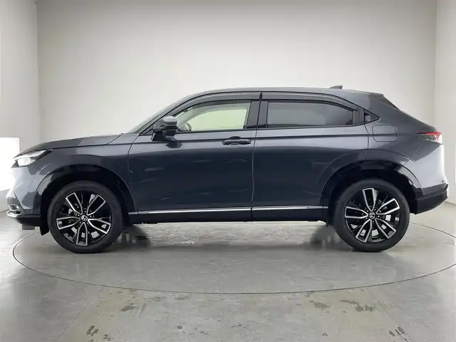 ホンダ ヴェゼル ハイブリッド e:HEV Z 愛知県 2021(令3)年 6.5万km メテオロイドグレーメタリック 純正９型ナビＴＶ　全方位カメラ　禁煙　ホンダセンシング　ハーフレザー　シートヒーター　電動リアゲート　ハンドルヒーター　ＢＳＭ　ＥＴＣ２．０　前後ドラレコ　衝突軽減　追従クルコン　ハンドル支援　ＬＥＤ　ワイヤレス充電