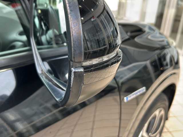 ホンダ ヴェゼル ハイブリッド Z 静岡県 2014(平26)年 9.5万km クリスタルブラックパール 純正ナビ/・AM/FM/・CD/DVD/・USB/・iPod/・Bluetooth/・フルセグTV/・HDMI/主要装備/・バックカメラ/・運転席＋助手席シートヒーター/・本革シート/・ＬＥＤヘッドライト/・シティブレーキアクティブシステム/・サイドカーテンエアバッグ/・純正１７インチアルミ/・オートライト/・クルーズコントロール/・リアクティブフォースペダル