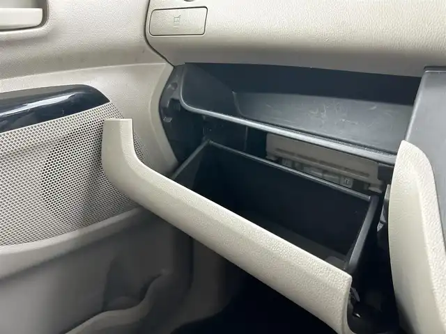 日産 デイズ ルークス S 岡山県 2014(平26)年 4.7万km クールシルバー 登録時走行距離46377km/社外ナビ/両側スライドドア/アイドリングストップ/ヘッドライトレベライザー/電動格納ミラー/純正フロアマット