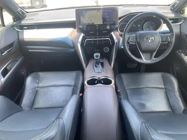 トヨタ ハリアー Z レザーパッケージ 島根県 2020(令2)年 6万km プレシャスブラックパール ワンオーナー /メーカーOPナビ(BT/フルセグ/USB)/全方位カメラ/調光パノラマルーフ /JBLサウンド/トヨタセーフティーセンス/ ・プリクラッシュセーフティー/ ・レーントレーシングアシスト/ ・ブラインドスポットモニター/ ・クリアランスソナー/ ・リヤクロストラフィックアラート/ ・ロードサインアシスト/ ・レーダークルーズコントロール/ヘッドラップディスプレイ/デジタルインナーミラー /ミラー一体型前後ドライブレコーダー/前席パワーシート/前席シートヒーター /前席シートベンチレーション/ステアリングヒーター/ビルトインETC2.0/純正フロアマット/純正ドアバイザー/取扱説明書/保証書