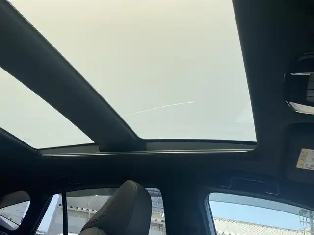 トヨタ ハリアー Z レザーパッケージ 島根県 2020(令2)年 6万km プレシャスブラックパール ワンオーナー /メーカーOPナビ(BT/フルセグ/USB)/全方位カメラ/調光パノラマルーフ /JBLサウンド/トヨタセーフティーセンス/ ・プリクラッシュセーフティー/ ・レーントレーシングアシスト/ ・ブラインドスポットモニター/ ・クリアランスソナー/ ・リヤクロストラフィックアラート/ ・ロードサインアシスト/ ・レーダークルーズコントロール/ヘッドラップディスプレイ/デジタルインナーミラー /ミラー一体型前後ドライブレコーダー/前席パワーシート/前席シートヒーター /前席シートベンチレーション/ステアリングヒーター/ビルトインETC2.0/純正フロアマット/純正ドアバイザー/取扱説明書/保証書