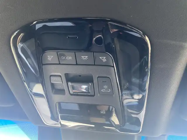 トヨタ ハリアー Z レザーパッケージ 島根県 2020(令2)年 6万km プレシャスブラックパール ワンオーナー /メーカーOPナビ(BT/フルセグ/USB)/全方位カメラ/調光パノラマルーフ /JBLサウンド/トヨタセーフティーセンス/ ・プリクラッシュセーフティー/ ・レーントレーシングアシスト/ ・ブラインドスポットモニター/ ・クリアランスソナー/ ・リヤクロストラフィックアラート/ ・ロードサインアシスト/ ・レーダークルーズコントロール/ヘッドラップディスプレイ/デジタルインナーミラー /ミラー一体型前後ドライブレコーダー/前席パワーシート/前席シートヒーター /前席シートベンチレーション/ステアリングヒーター/ビルトインETC2.0/純正フロアマット/純正ドアバイザー/取扱説明書/保証書