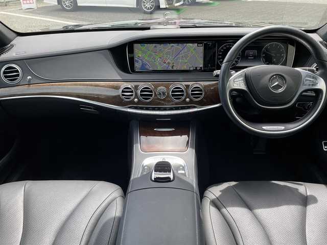 メルセデス・ベンツ Ｓ３００ ハイブリッド 大阪府 2015(平27)年 5.9万km オブシディアンブラック ワンオーナー/ラグジュアリーパッケージ/〇パノラミックスライディングルーフ/〇全席シートヒーター/〇360度カメラ/〇エアバランスパッケージ/　-パヒュームアドマイザー/　-空気清浄機能/純正12.3インチナビ/BT/CD/DVD/SD/フルセグTV/パーキングアシスト/追従機能付きクルーズコントロール/前後コーナーセンサー/ブラインドスポットモニター/レーンキープアシスト/パドルシフト/黒革シート/前席電動シート/電動リアゲート/LEDヘッドライト/オートハイビーム/純正18インチAW/スペアキー/ETC