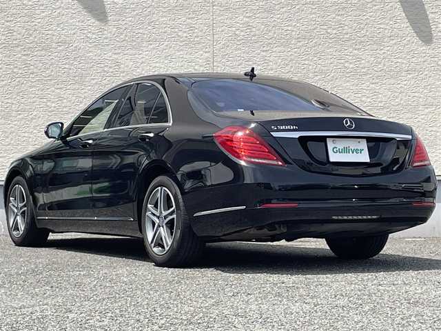 メルセデス・ベンツ Ｓ３００ ハイブリッド 大阪府 2015(平27)年 5.9万km オブシディアンブラック ワンオーナー/ラグジュアリーパッケージ/〇パノラミックスライディングルーフ/〇全席シートヒーター/〇360度カメラ/〇エアバランスパッケージ/　-パヒュームアドマイザー/　-空気清浄機能/純正12.3インチナビ/BT/CD/DVD/SD/フルセグTV/パーキングアシスト/追従機能付きクルーズコントロール/前後コーナーセンサー/ブラインドスポットモニター/レーンキープアシスト/パドルシフト/黒革シート/前席電動シート/電動リアゲート/LEDヘッドライト/オートハイビーム/純正18インチAW/スペアキー/ETC