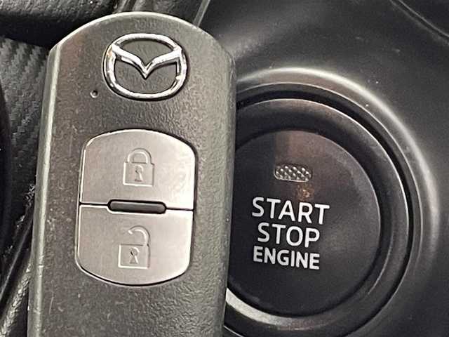 マツダ ＣＸ－３ 20SプロアクティブSパッケージ 熊本県 2018(平30)年 5万km マシーングレープレミアムM 純正ナビ（ＣＤ・ＤＶＤ・フルセグ・ＢＴ・ＡＵＸ）/バックカメラ　/ＥＴＣ　/レーダークルーズコントロール　/後ろのみコーナーセンサー　/前席シートヒーター　/ステアリングヒーター/運転席パワーシート/ブラインドスポットモニター　/衝突軽減ブレーキ/レーンキープアシスト/標識認識機能/アテンションアラート/横滑り防止/アイドリングストップ/ヘッドアップディスプレイ/ハーフレザーシート/社外フロアマット/純正１８インチAW/オートライト/LEDヘッドライト/フォグライト/スマートキー/プッシュスタート/保証書