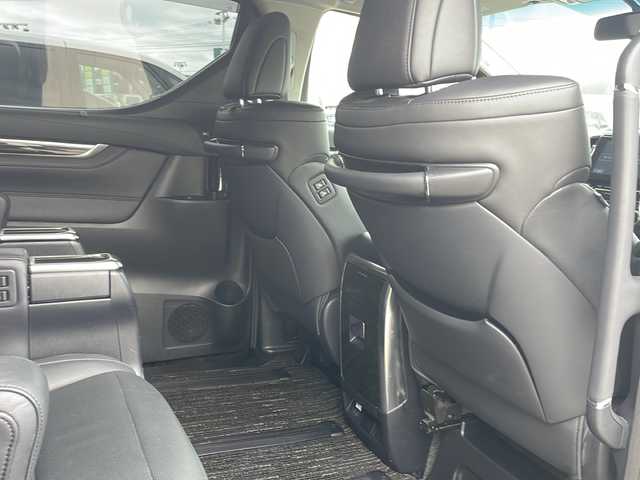 トヨタ アルファードハイブリット SR Cパッケージ 道東・釧路十勝 2016(平28)年 7.5万km スパークリングブラックパールクリスタルシャイン ・4WD/・モデリスタエアロ/・純正9インチディスプレイオーディオ/（ナビ・BT・CD・DVD・AUX・SD・USB・フルセグ）/・JBLプレミアムサウンド/・バックカメラ/・両側パワースライドドア/・パワーバックドア/・レーダークルーズコントロール/・衝突被害軽減ブレーキ/・クリアランスソナー/・横滑り防止装置/・パーキングアシスト/・前席シートヒーター/・前席パワーシート/・ステアリングスイッチ/・電動格納ミラー/・ETC/・レザーシート/・ステアリングヒーター/・LEDヘッドライト/・オートライト/・オートマチックハイビーム/・スマートキー/・プッシュスタート